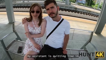 HUNT4K. Sexy GF sucking for money