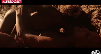 Ebony has beach sex with blonde teen (18+)
