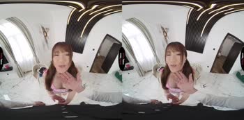 Konnichiwa! Tokyo Temptress in Steamy Virtual Reality
