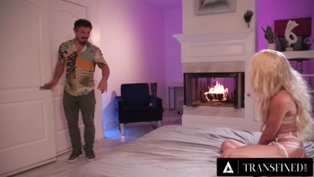 Eris Jolie's Cheating Adventure: Anal Frenzy in Front of Her Boyfriend