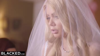 Riley Steele's BBC Debut: A Blonde Bombshell Swallows The Big Cock!