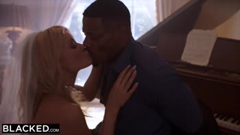 Riley Steele's BBC Debut: A Blonde Bombshell Swallows The Big Cock!