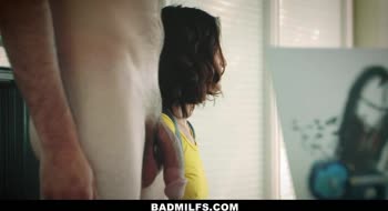 Silvia Saige & Izzy Bell Share Step Mom's Big Tits in Sizzling Threesome