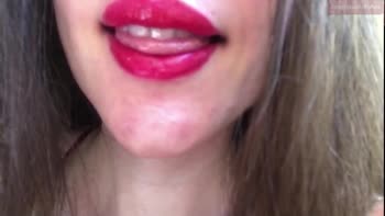 AnaGloriasfetishes - AnaGloria's Sassy Tease: Red-Lipstick Kisses & Flirtatious Bites