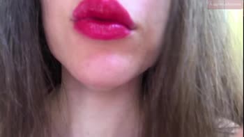 AnaGloriasfetishes - AnaGloria's Sassy Tease: Red-Lipstick Kisses & Flirtatious Bites
