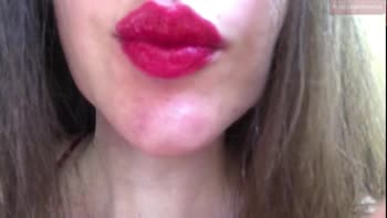 AnaGloriasfetishes - AnaGloria's Sassy Tease: Red-Lipstick Kisses & Flirtatious Bites