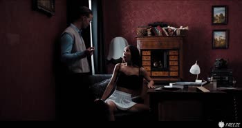 Cheating Cutie's Freeze Frame Frenzy