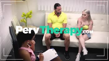 Stepdad's Secret Obsession: Seductive Stepdaughter's Blowjob & Cumshot