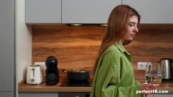 Luna's Morning Delight: Orgasmic Wake-Up Call