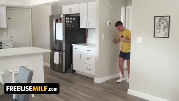 Stepmom Crystal Clark Offers Her Pussy To Stepson After No Nut November Challenge - FreeUse Milf