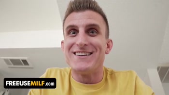 Stepmom Crystal Clark Offers Her Pussy To Stepson After No Nut November Challenge - FreeUse Milf
