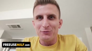 Stepmom Crystal Clark Offers Her Pussy To Stepson After No Nut November Challenge - FreeUse Milf