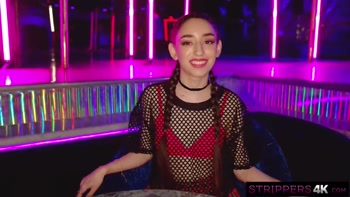 Tiny Dancer Works High Roller's Pole