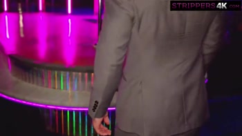 Tiny Dancer Works High Roller's Pole