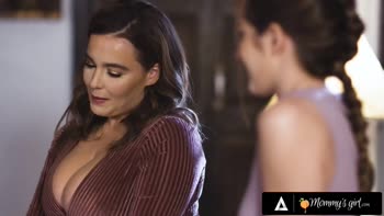 Natasha Nice's Steamy Stepdaughter Debut: A Lesbian Encounter to Remember