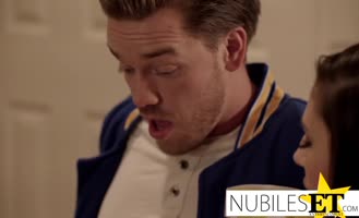 Riverdale - Archie's Big Cock Is Just What Veronica Needs S2:E3