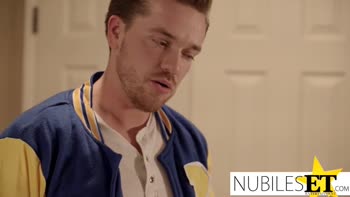 Riverdale - Archie's Big Cock Is Just What Veronica Needs S2:E3