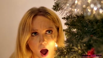 Sitting on Santas Lap - S14:e7
