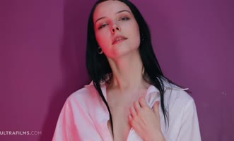 Amelia Riven's Sultry Solo Masturbation