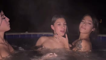 Anna Cherry7's Colombian Babe Threesome