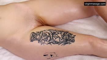 Virgin Massage Sensations: Gulya Pechkina's First Lesbian Delight