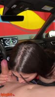 CandyPeachX's Car Ride Turns into a Sizzling Latina Blowjob