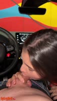 CandyPeachX's Car Ride Turns into a Sizzling Latina Blowjob