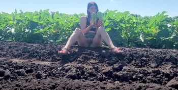 Kovalenko Tatiana - Tatiana's Kinky Garden Adventure: Big Dildos and Zucchini
