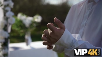 VIP4K. Love Object