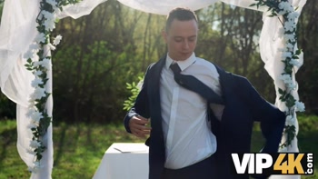 VIP4K. Love Object