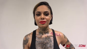 Tattooed Temptress Genevieve Sinn's Sultry Solo Interview