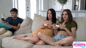 Hottest Fantasy Play Cum Swapping Sis Collection