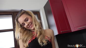 Alecia Fox's Sultry Bareback Fuck Sessions