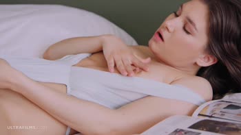 Ellie Luna's Sultry Self-Love: Russian Cutie Masturbates to Phone Porn