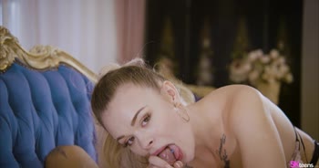 Blonde Bombshell Luisa Star's Steamy Facial Finale