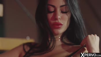 Sapphire's Steamy Desires Ignite with Jesus Reyes