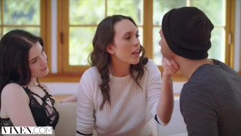 VIXEN Jade Nile Gets Help From Her Roommate To Open Her Boyfriends Eyes
