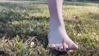 TabsTaboo's Barefoot Nature Stroll - A Foot Fantasy