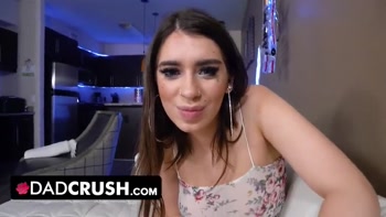 Hot Horny Teen (18+) StepDaughter Joseline Kelly Seduces StepDad With Twerking & Fucked Him To Orgasm POV - DadCrush