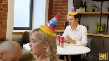 Honey's Russian Anal Bliss: Cuckolded Hubby Watches