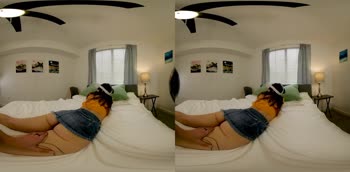 Taylor Pierce's Gamer Girl Stepsis Teases in POV VR