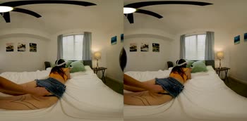 Taylor Pierce's Gamer Girl Stepsis Teases in POV VR