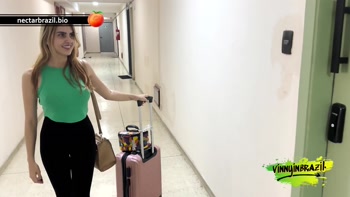 Incredible Blonde Is An Actor's Fan And Goes To His Apartment To Fuck