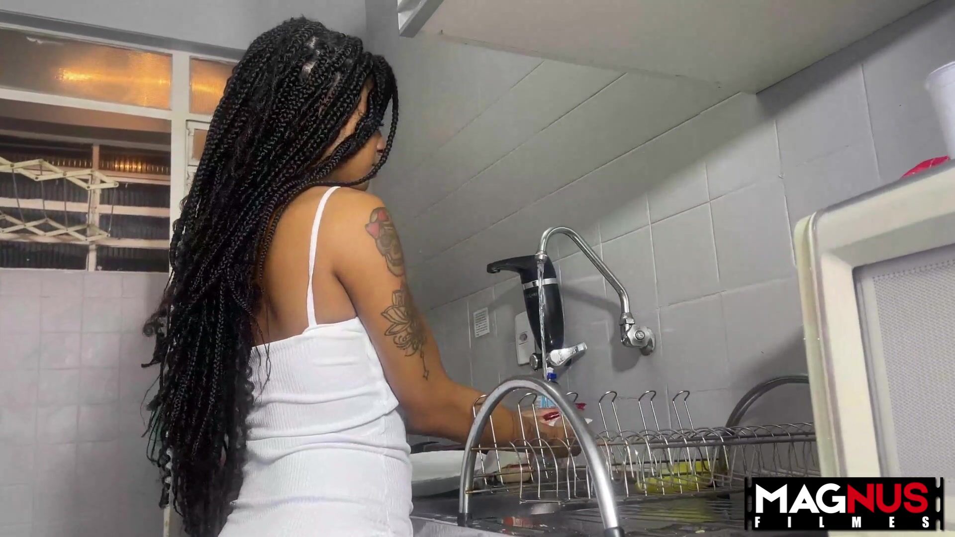Fodendo o Cu Da Minha Gostosa Na Cozinha