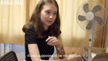 Anna Sibster's Kitchen Roleplay: A Horny Postman's Accidental Delivery