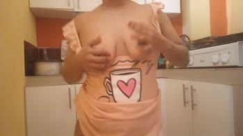 Lapotracaliente's Step Fantasy: Busty Stepmom Masturbates in Kitchen