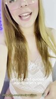 NicollyVentura's Close-Up Trans Handjob Delight