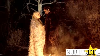 Game Of Thrones - Mother of Dragons Jon Snow Is Cumming S13:E10