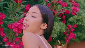 Sultry Solo: Naomi Hill's Outdoor Seduction