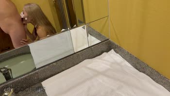 Tocochan's Craving Fulfilled in a Japanese Love Hotel